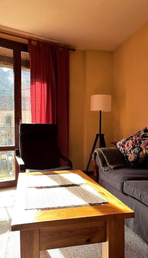 Apartamentos Turisticos San Juan De La Pena Santa Cruz De La Seros Luaran gambar